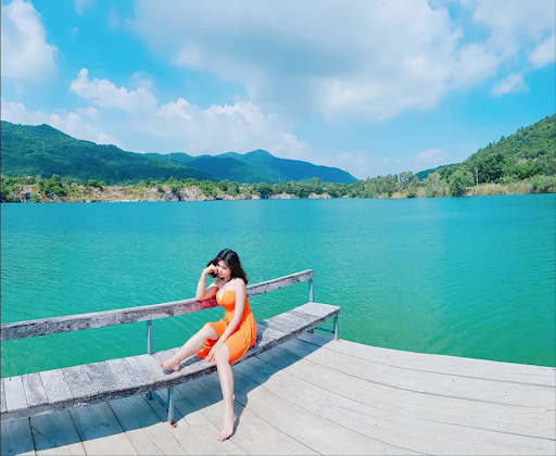 Hồ Đá Xanh – Một trong những điểm du lịch Vũng Tàu được yêu thích nhất