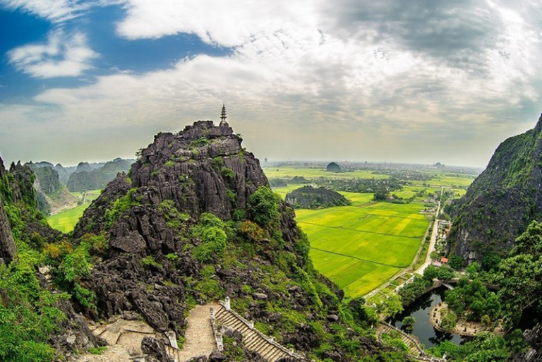 Khái lược về Hang Múa Ninh Bình