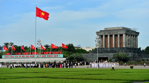 Vậy Lăng chủ tịch Hồ Chí Minh mở cửa vào thời gian nào?