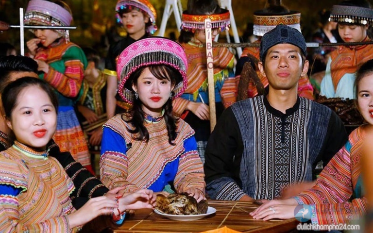 Chợ Tình Sapa ở đâu? Tìm hiểu ngay