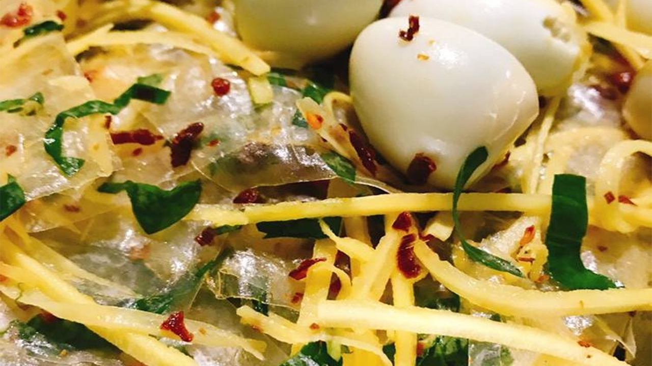 Bánh Tráng Trứng 2 Chị Em  – Ăn vặt Nha Trang ngon rẻ