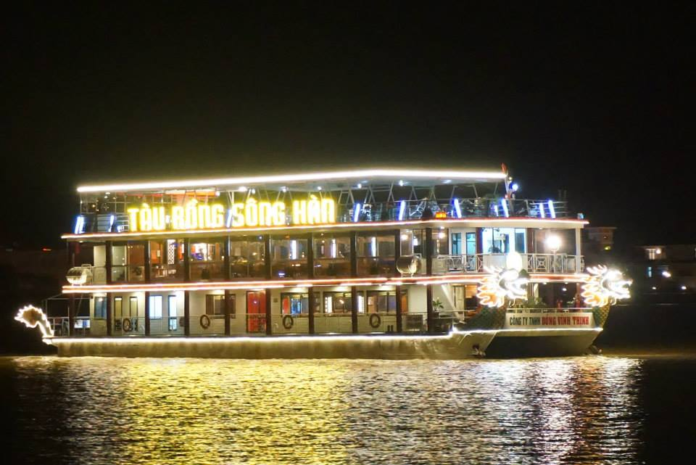 Giá vé Du thuyền Sông Hàn Đà Nẵng được phân chia thành mấy loại