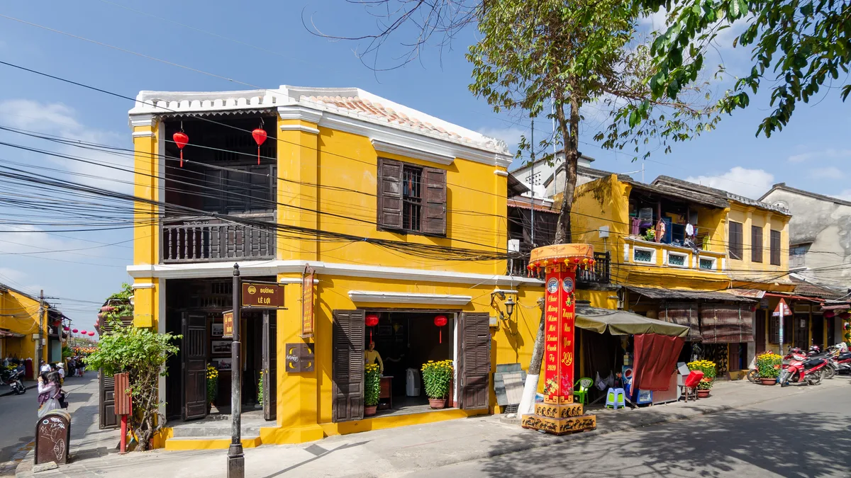 Kinh Nghiệm Đi Biển An Bàng Hội An: Bãi Biển Bình Yên & Quán Chill