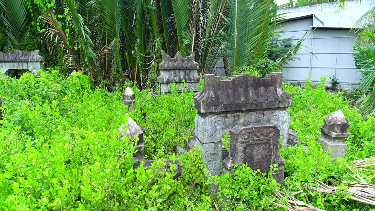 Kinh Nghiệm Đi Lễ Chùa Long Sơn Tượng Phật Trắng: Giá Vé & Lộ Trình Vãn Cảnh Đầy Đủ 2026 - Góc nhìn thực tế 3
