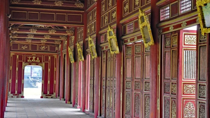 đại nội huế cẩm nang khám phá hoàng thành triều nguyễn - Hình ảnh thực tế Hue Imperial City jpg