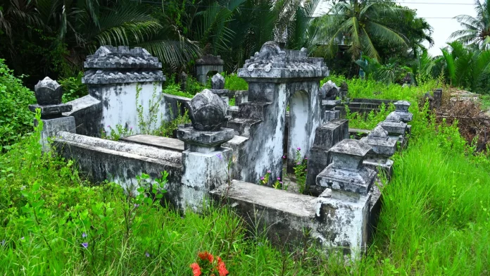 làng đá cổ khuổi ky cao bằng homestay độc đáo ảnh 1 làng đá cổ khuổi ky cao bằng homestay độc đáo - Hình ảnh thực tế Ancient Tomb Complex in Phước Vĩnh