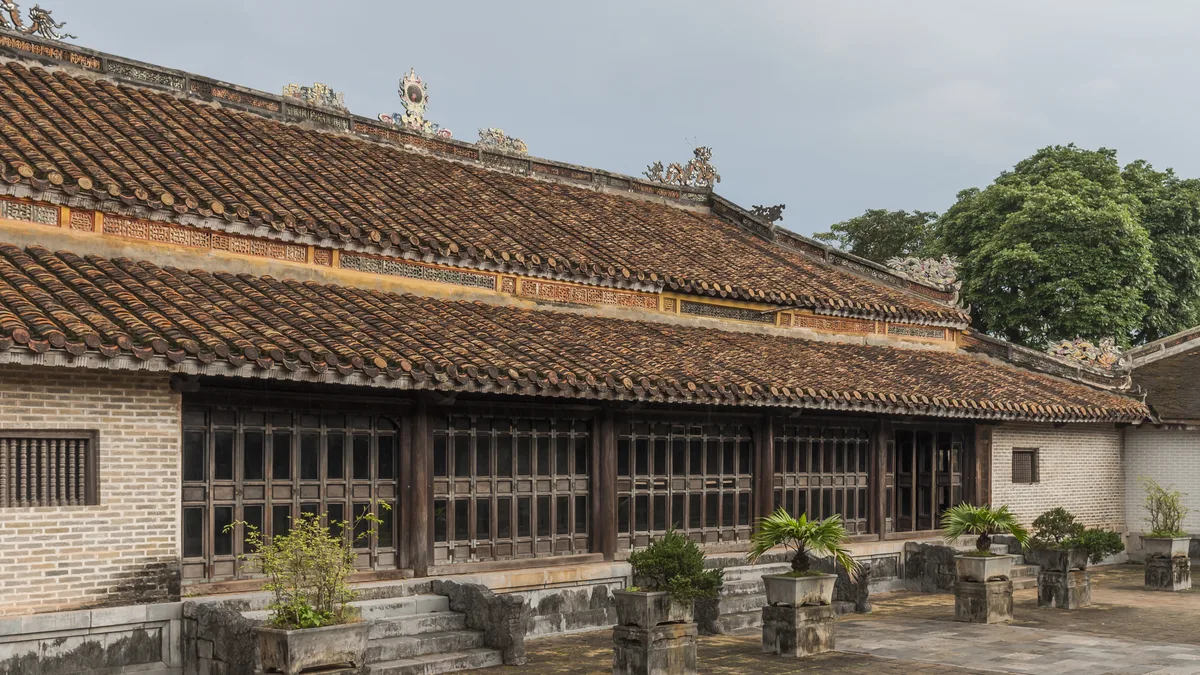 Tham Quan Lăng Minh Mạng & Lăng Tự Đức: Sơn Thủy Hữu Tình Cố Đô