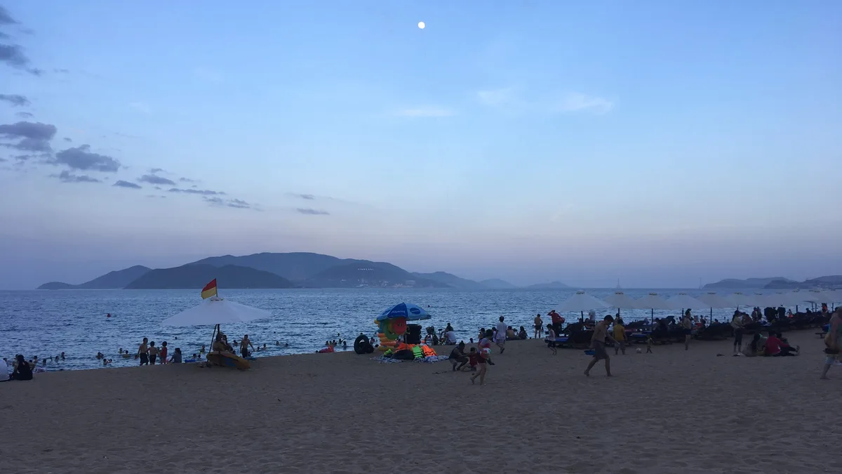 Kinh Nghiệm Du Lịch Nem Nướng Nha Trang Đặng Văn Quyên Tự Túc: Đi Lại, Ăn Chơi & Chi Phí 2026 - Góc nhìn thực tế 2
