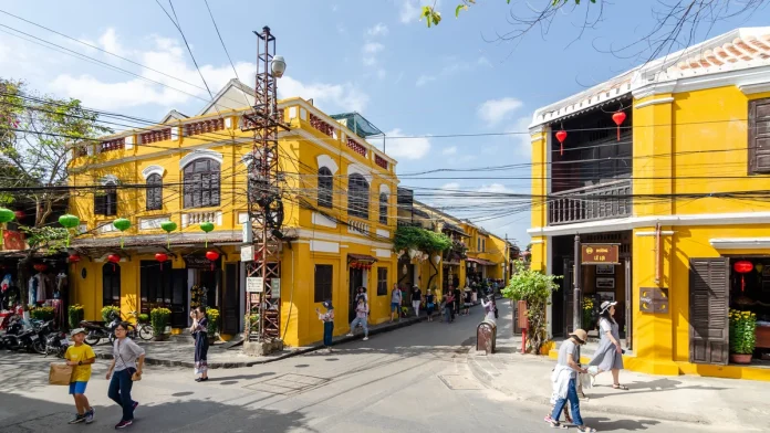 quán cafe đẹp ở hội an ngắm toàn cảnh mái ngói rêu phong ảnh 1 quán cafe đẹp ở hội an ngắm toàn cảnh mái ngói rêu phong - Hình ảnh thực tế Hội An, Ancient Town, 20