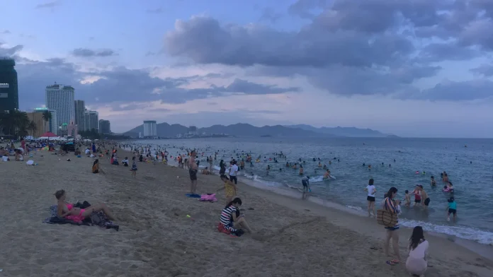 viện hải dương học nha trang ảnh 1 viện hải dương học nha trang - Hình ảnh thực tế Nha Trang Beach 11 jpg